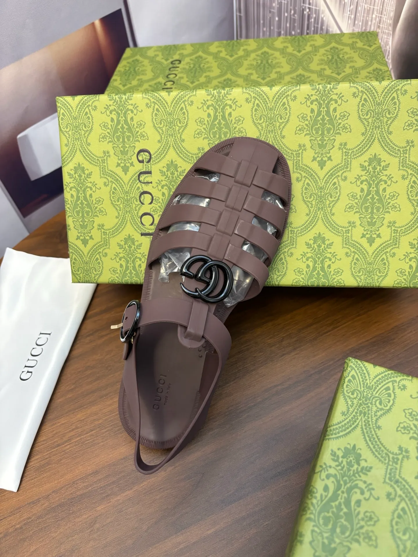 Men's shoes 260💰 [Gucci] Counter quality, top-quality original goods, real photos! Original TPU material, fine workmanship, comfortable; genuine 1:1 replica Size: 36 ~ 46